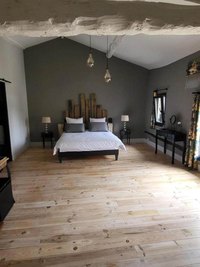 Au Clos Des Dely - Chambre D Hotes "Reference" Climatisee Mareuil  Exterior foto